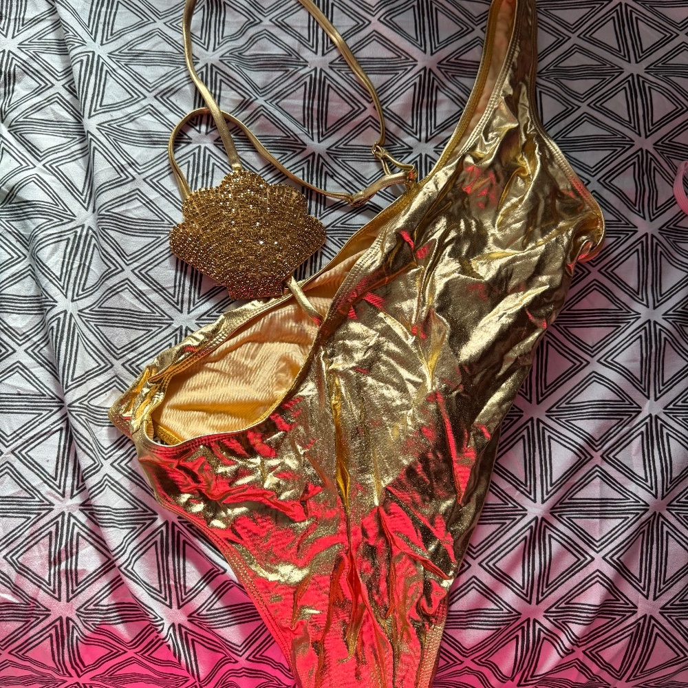 Gold one piece